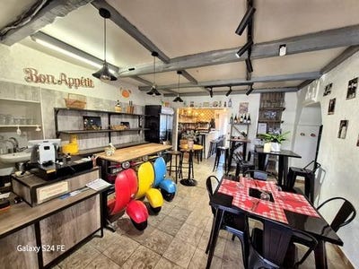 /international/fr/evenos-provence-alpes-cote-d-azur-310106293626/