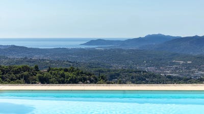 /international/fr/chateauneuf-grasse-hh-15519538-chateauneuf-grasse-provence-alpes-cote-d-azur-310100956727/