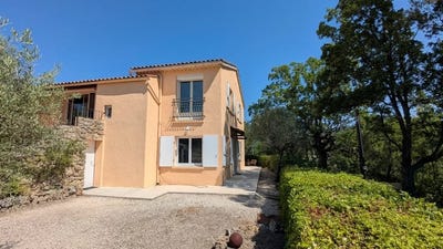 /international/fr/cotignac-provence-alpes-cote-d-azur-310108870171/