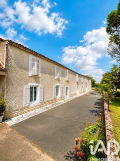 /international/fr/courcon-charente-310108698667/