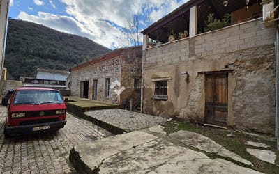 /international/fr/besseges-languedoc-roussillon-310108455152/