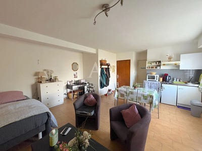 /international/fr/jonzac-charente-310105764004/