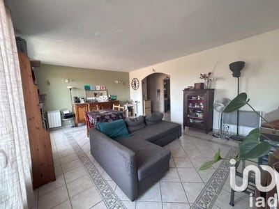 /international/fr/salon-de-provence-provence-alpes-cote-d-azur-310100490202/