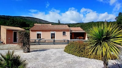 /international/fr/le-bousquet-d-orb-languedoc-roussillon-310107014049/