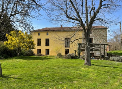 /international/fr/escueillens-et-saint-just-languedoc-roussillon-310107557668/