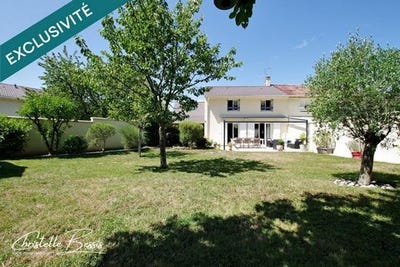 /international/fr/combs-la-ville-ile-de-france-310100363962/?lang=zh-tw