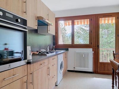 /international/fr/embrun-provence-alpes-cote-d-azur-310109950971/