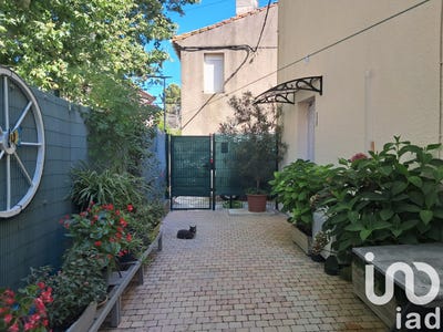 /international/fr/lezignan-corbieres-languedoc-roussillon-310101032583/