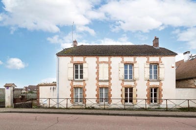 /international/fr/villenauxe-la-grande-ardennes-310107972449/