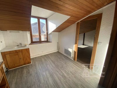 /international/fr/grenoble-rhone-310106199404/