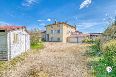 /international/fr/la-chapelle-de-guinchay-burgundy-310099621064/?lang=zh-cn