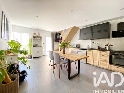 /international/fr/carpentras-provence-alpes-cote-d-azur-310108670949/