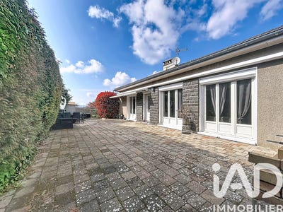 /international/fr/le-chambon-feugerolles-rhone-310108420067/