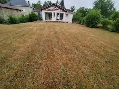 /international/fr/oradour-sur-vayres-limousin-310101130221/?lang=en