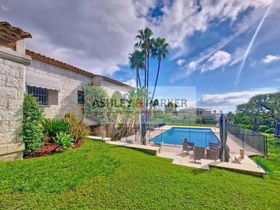 /international/fr/nice-provence-alpes-cote-d-azur-310108429816/