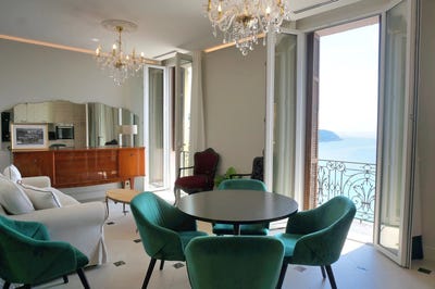 /international/fr/roquebrune-cap-martin-provence-alpes-cote-d-azur-310101357121/