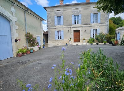 /international/fr/riberac-aquitaine-310110159697/
