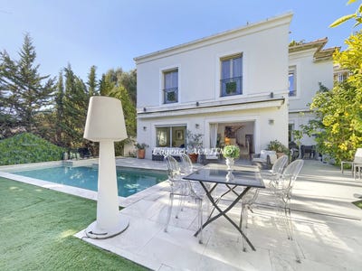 /international/fr/nice-provence-alpes-cote-d-azur-310108460347/