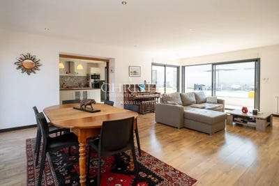 /international/fr/croix-chapeau-charente-310103194933/