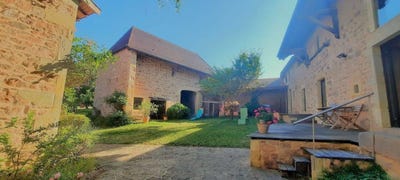 /international/fr/la-clayette-burgundy-310107920486/