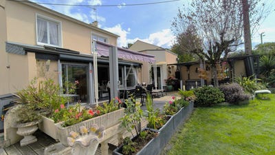 /international/fr/segre-en-anjou-bleu-pays-de-la-loire-310104470914/