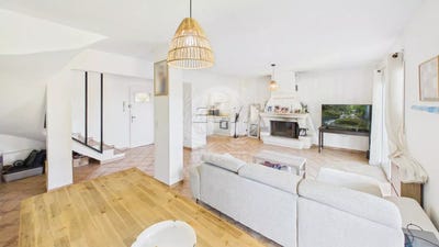 /international/fr/le-plan-de-la-tour-provence-alpes-cote-d-azur-310119974614/