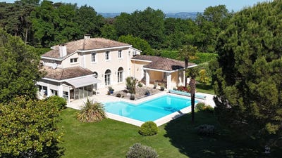 /international/fr/villeneuve-sur-lot-aquitaine-310108597086/