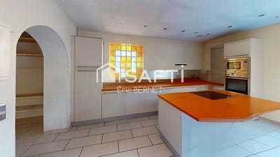 /international/fr/bron-rhone-310105103192/