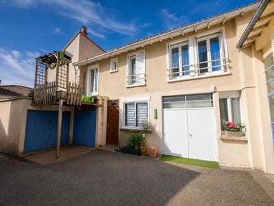 /international/fr/poitiers-charente-310109235320/