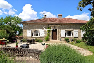 /international/fr/madaillan-aquitaine-310107412954/