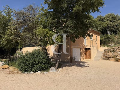 /international/fr/rochegude-rhone-310108789980/