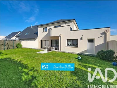 /international/fr/bourgbarre-brittany-310107618308/