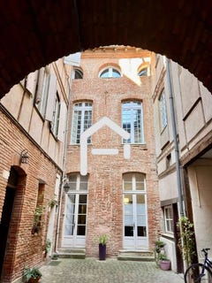 /international/fr/toulouse-midi-pyrenees-310099622883/