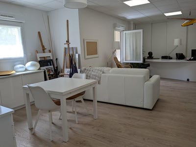 /international/fr/malestroit-brittany-310109021429/?lang=th