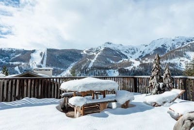 /international/fr/auron-provence-alpes-cote-d-azur-120090146557/