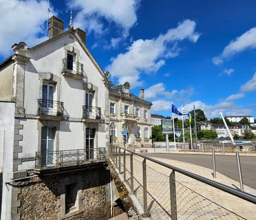 /international/fr/pontchateau-pays-de-la-loire-310108460544/