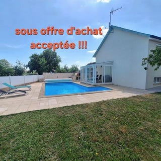 /international/fr/toulon-sur-arroux-burgundy-310106578853/