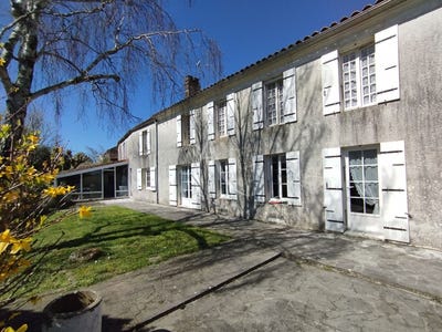 /international/fr/geay-charente-310106135427/