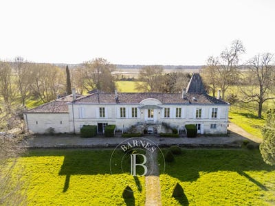 /international/fr/fronsac-aquitaine-310106262047/