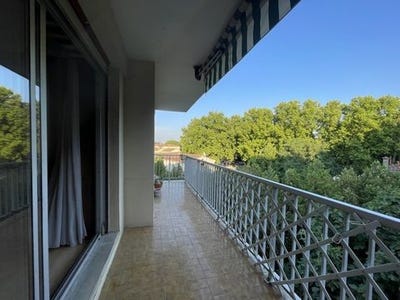 /international/fr/arles-provence-alpes-cote-d-azur-310100363447/