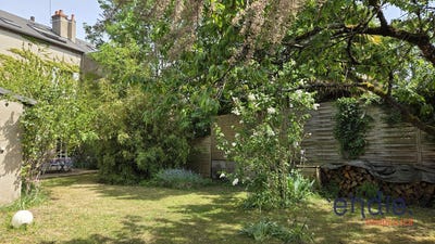 /international/fr/moulins-auvergne-310107979936/