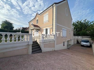 /international/fr/val-de-reuil-upper-normandy-310108811887/?lang=pt