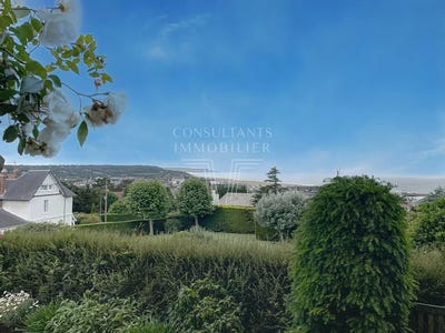 /international/fr/trouville-sur-mer-la-basse-normandie-310101174830/