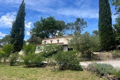 /international/fr/lorgues-provence-alpes-cote-d-azur-310108459075/