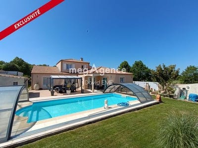 /international/fr/aizenay-pays-de-la-loire-310099285636/
