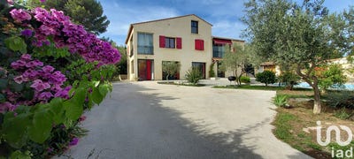 /international/fr/nages-et-solorgues-languedoc-roussillon-310102456993/