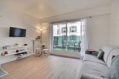 /international/fr/rue-de-la-tour-paris-ile-de-france-310109236899/
