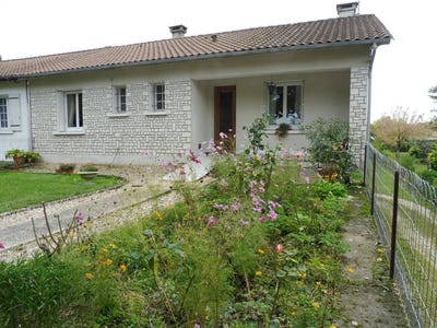 /international/fr/riberac-aquitaine-310098372468/