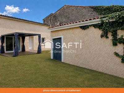 /international/fr/saint-savin-aquitaine-310108056137/