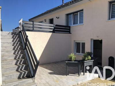/international/fr/creuzier-le-neuf-auvergne-310107292034/